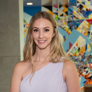 Meet your Posher, Alexandra